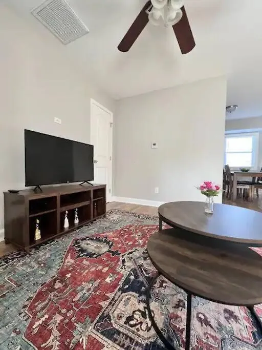Modern 2-Story Apt W/ High Speed Wi-Fi & Patio! Charlotte United States