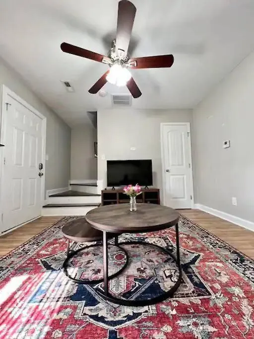 Apartment Modern 2-Story Apt W/ High Speed Wi-Fi & Patio! Charlotte United States